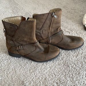 Teva Short Brown Leather Boot